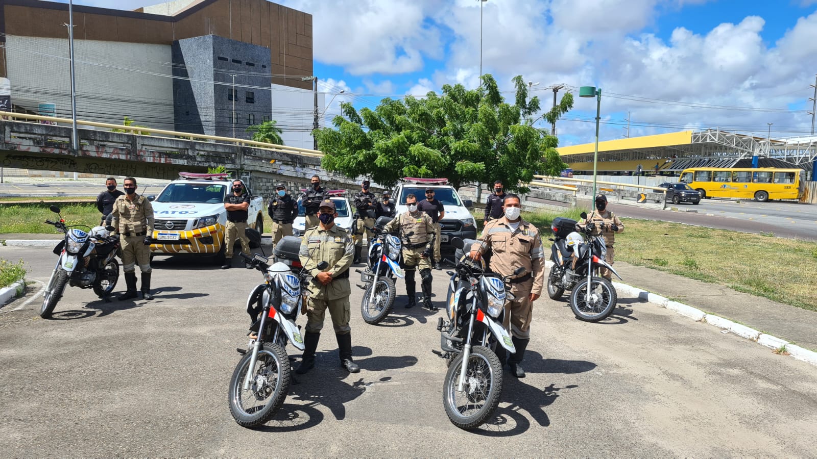 SMTT realiza operação para coibir infrações de trânsito em áreas comerciais - SMTT Aracaju